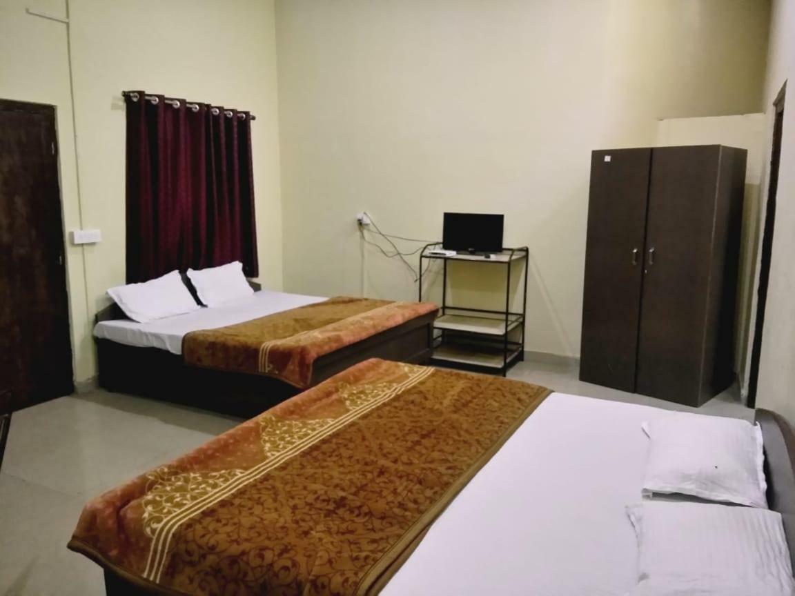 Hotel Gulmarg Mussoorie Bagian luar foto