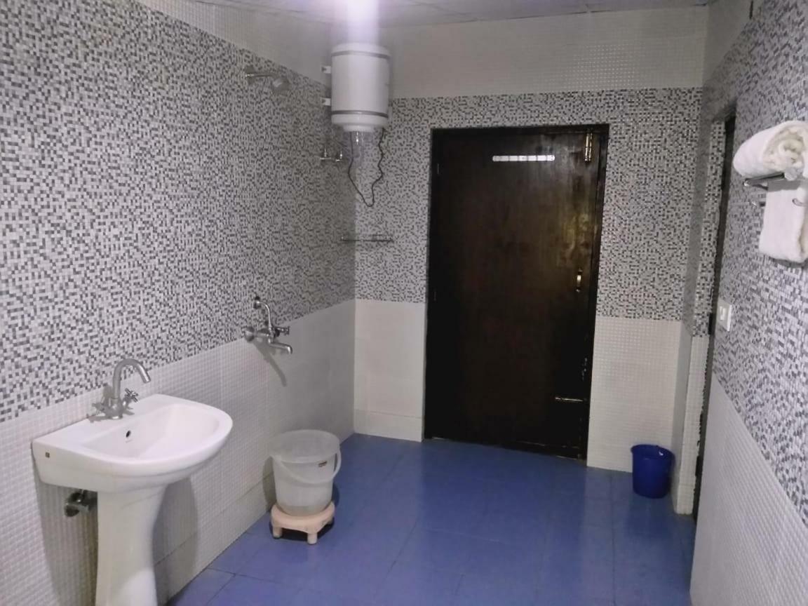 Hotel Gulmarg Mussoorie Bagian luar foto