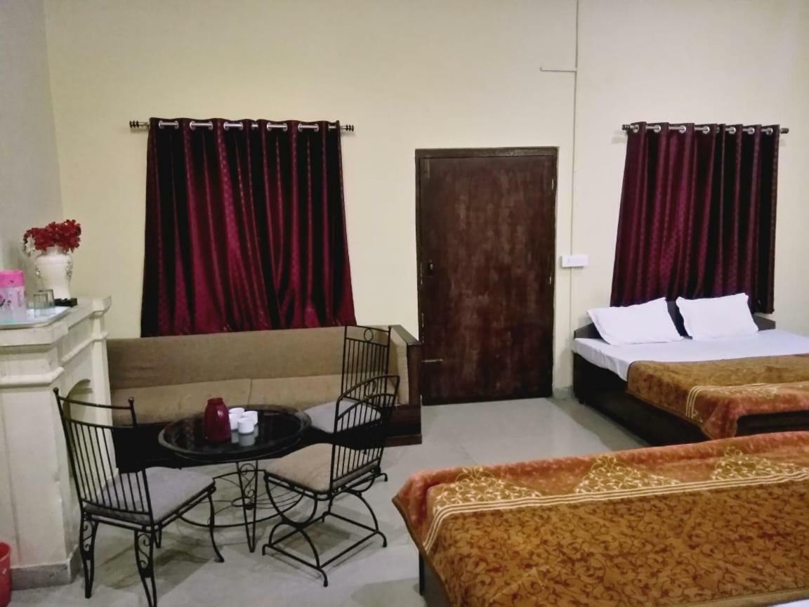 Hotel Gulmarg Mussoorie Bagian luar foto